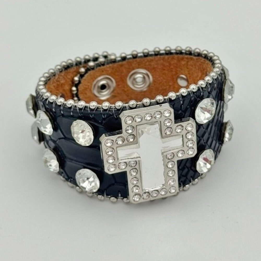 New CRYSTAL RHINESTONE CROSS WESTERN BLACK LEATHER CUFF BRACELET BLING COWGIRL